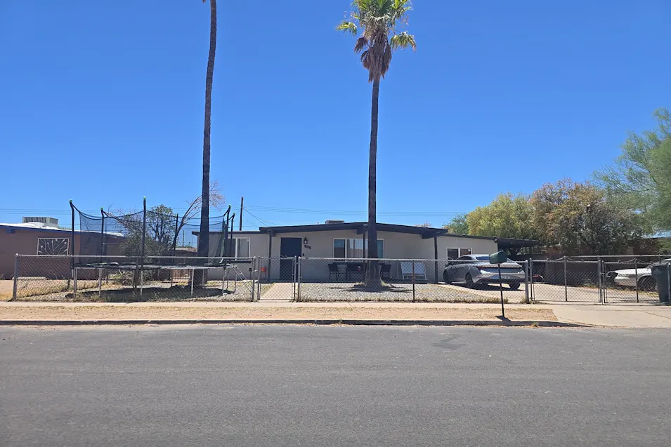 202 E Elvado Rd Tucson, AZ 85756, Pima County