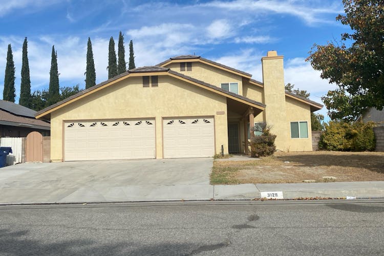 3129 W Avenue J6 Lancaster, CA 93536, Los Angeles County