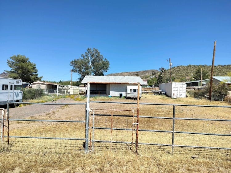 19725 East Squaw Valley Rd Black Canyon City, AZ 85324, Yavapai County