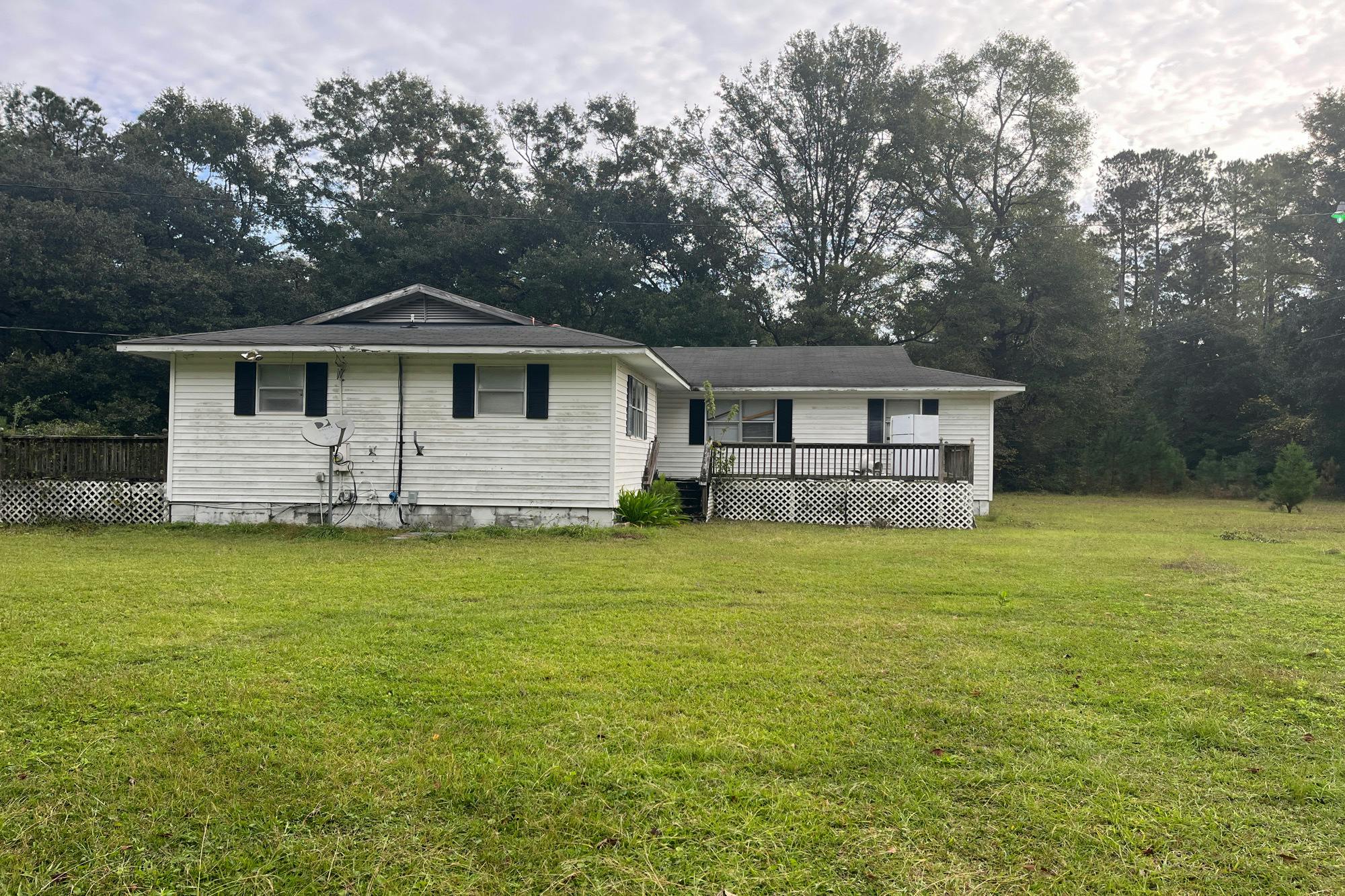 Sallie Manigault Ln, Mc Clellanville, SC 29458
