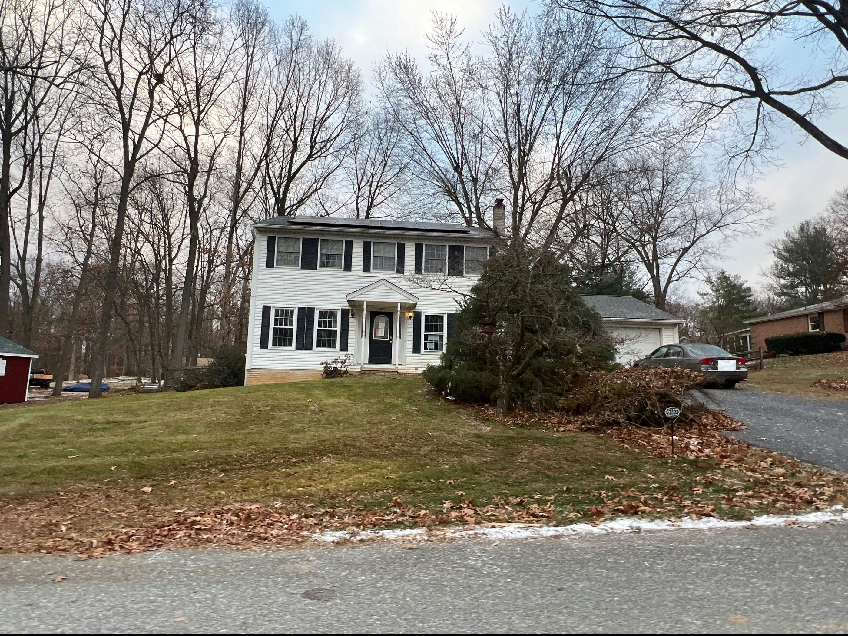 Burning Tree Ln, Fayetteville, PA 17222
