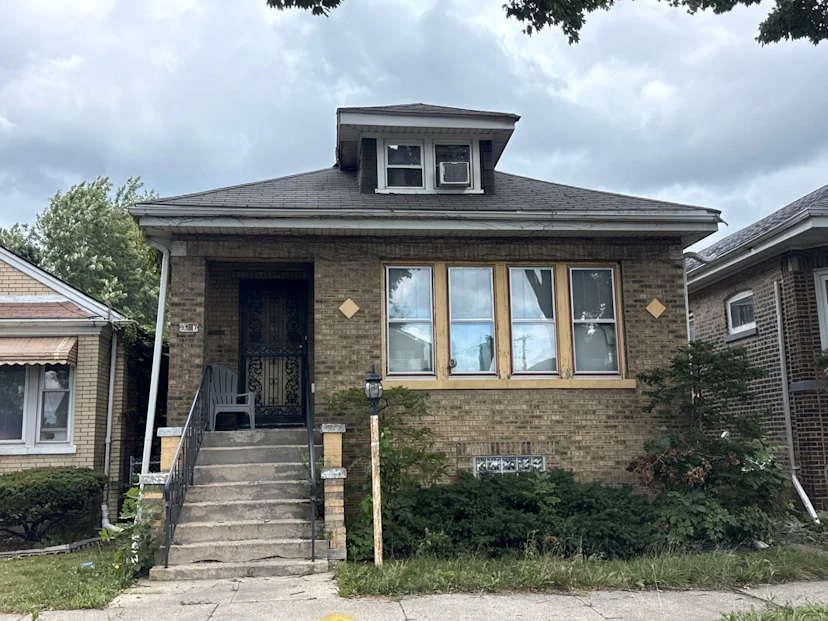 9527 S. Dobson Ave.