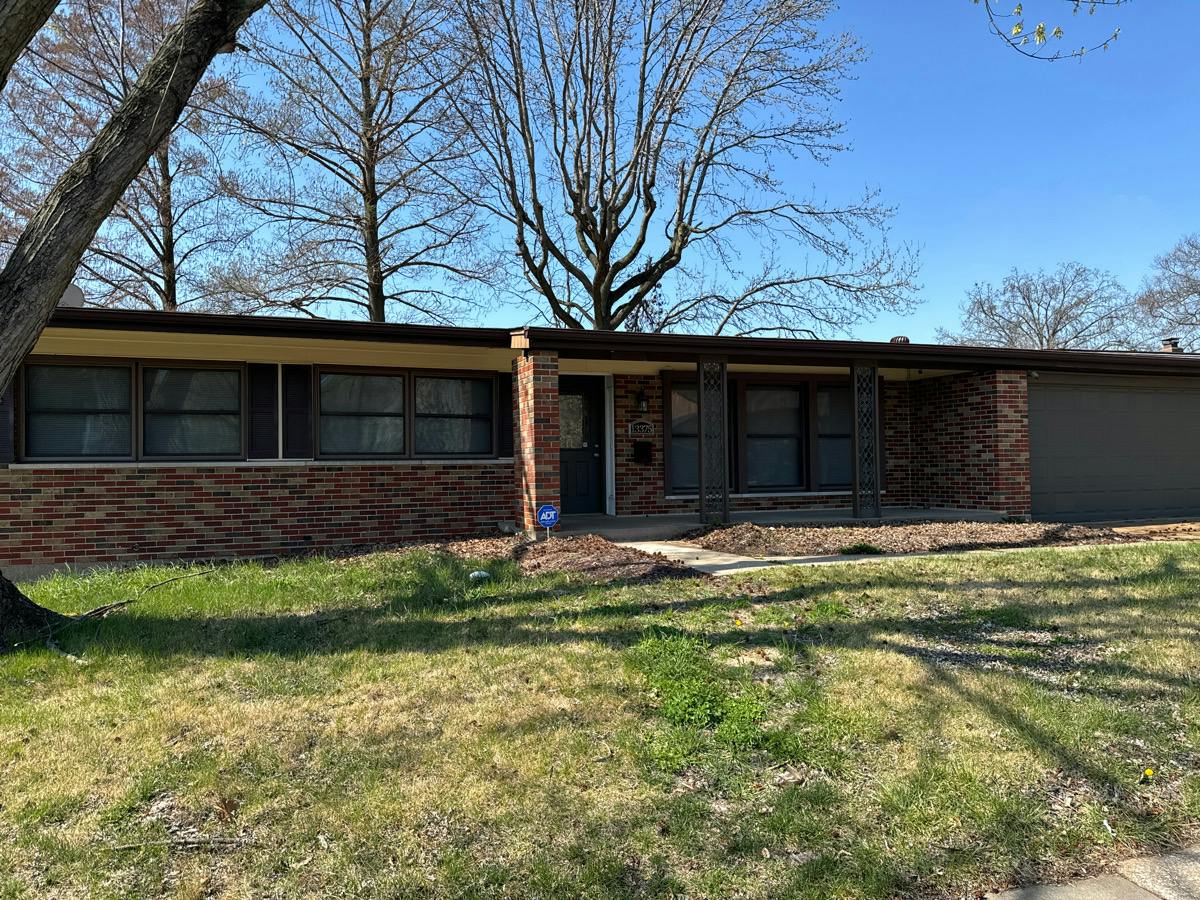 New Halls Ferry Rd, Florissant, MO 63033 #1