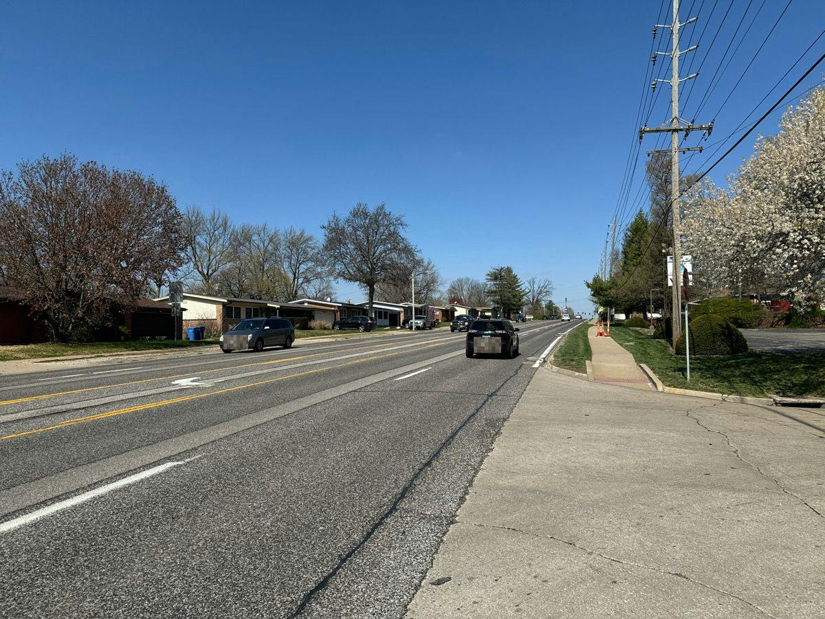 New Halls Ferry Rd, Florissant, MO 63033