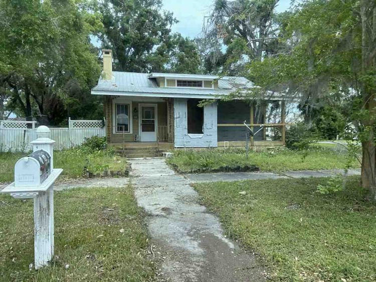 804 N Calhoun St Perry, FL 23247, Taylor County