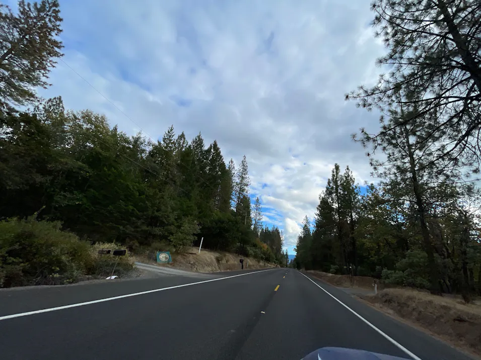 900 Azalea Drive Grants Pass, OR 97526, Josephine County