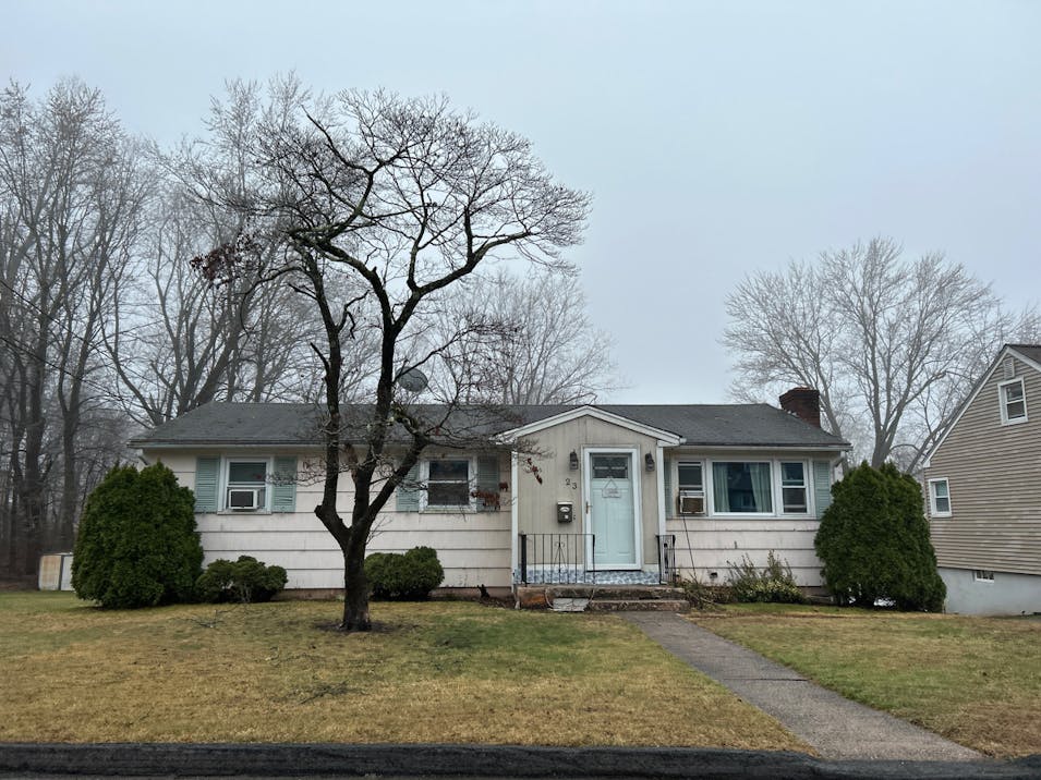 23 Galoppi Road Meriden, CT 06450, New Haven County