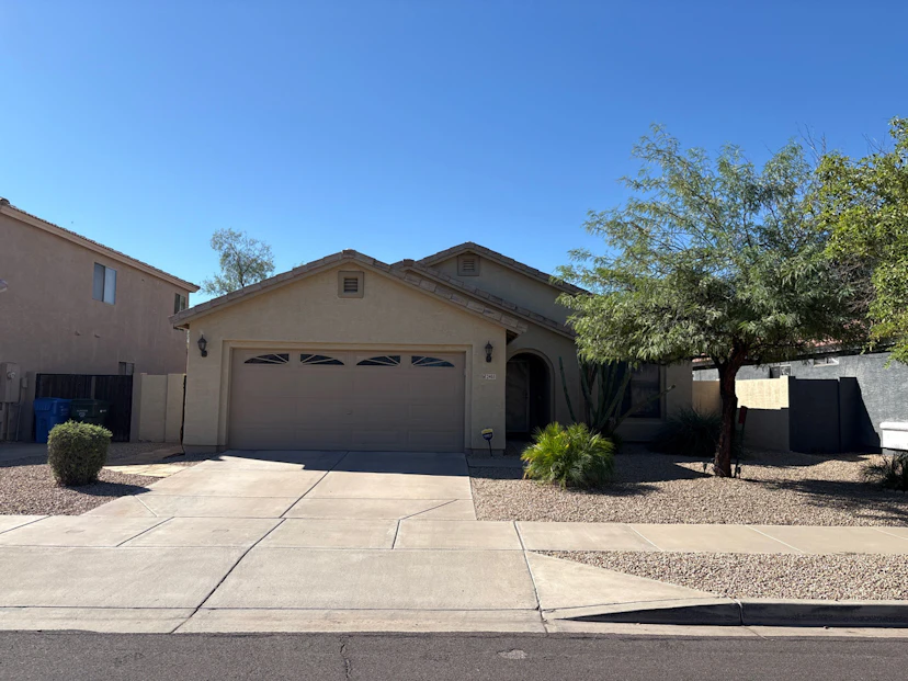 2405 W Darrel Rd