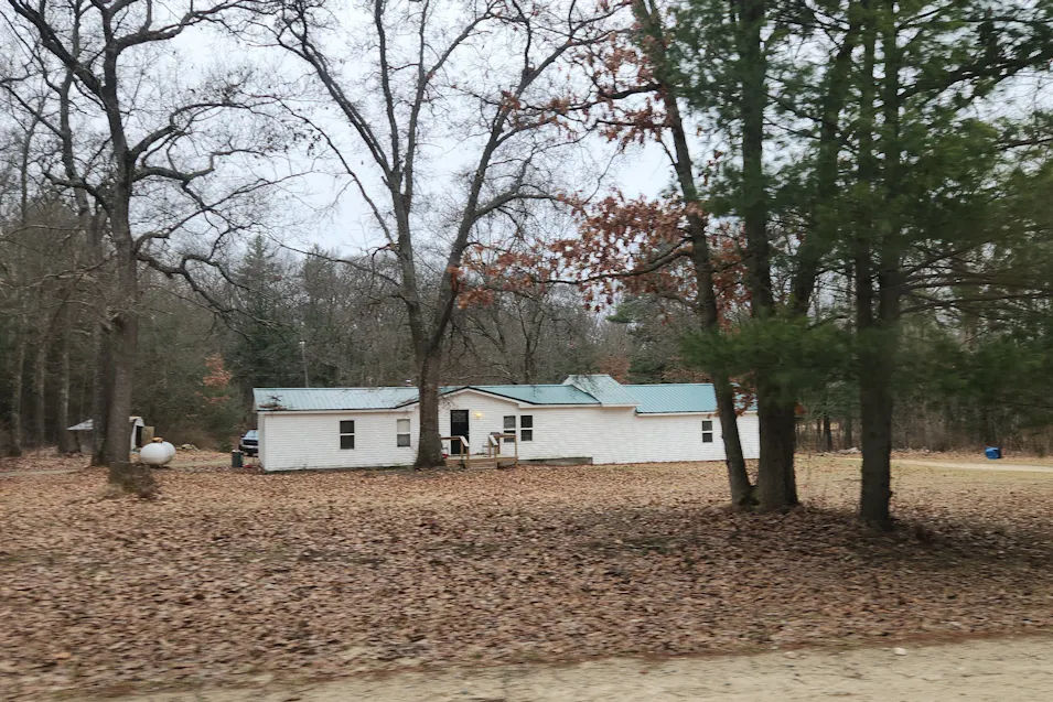 6925 Schow Rd Holton, MI 49425, Muskegon County