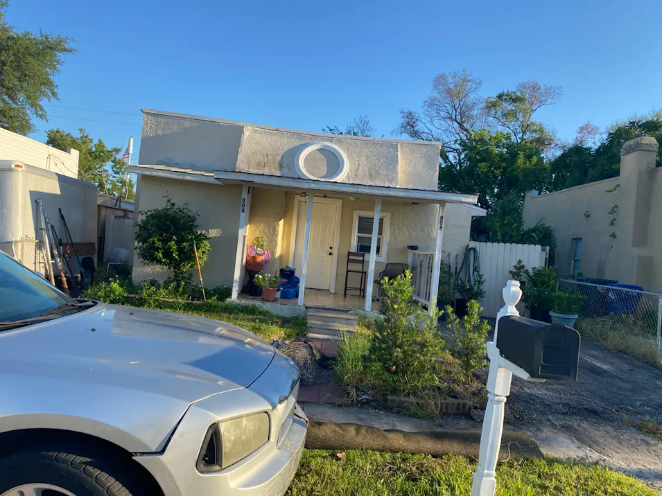 808 27th Avenue W Bradenton, FL 34205, Manatee County