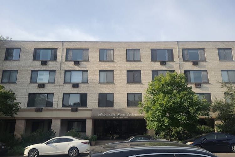 6060 N Ridge Ave Apartment 1a Chicago, IL 60660, Cook County