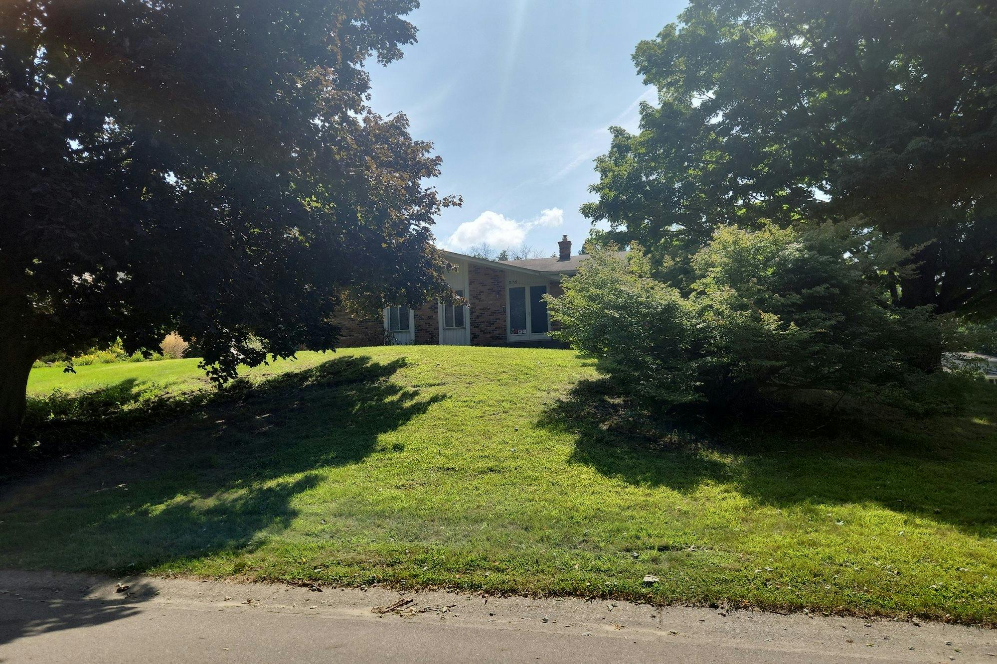 Melinda Cir, White Lake, MI 48386 #1