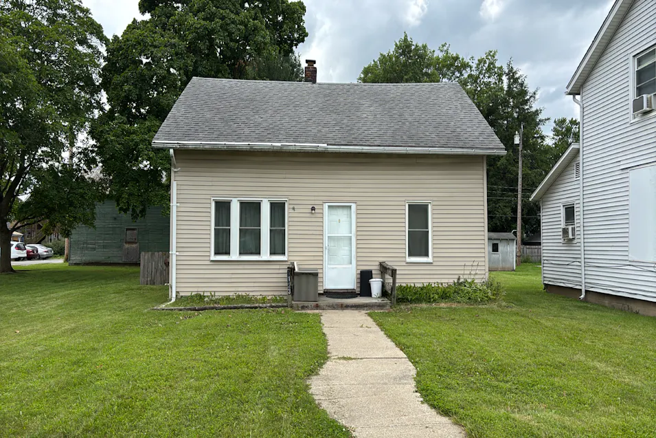 1123 S 9th St Goshen, IN 46526-4315, Elkhart County