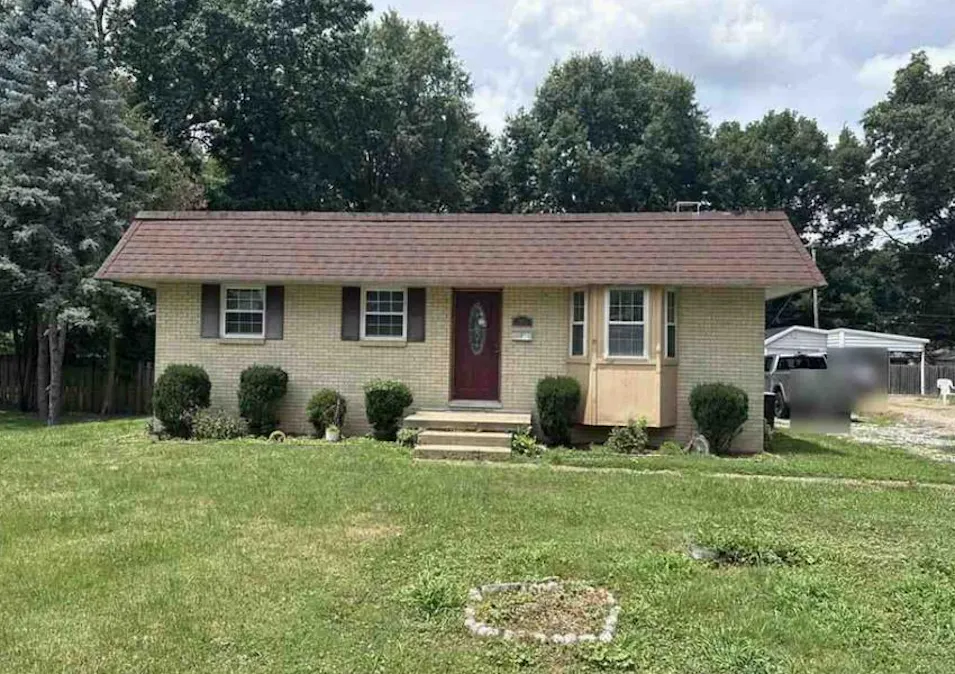 1307 East B Street Belleville, IL 62221, St. Clair County
