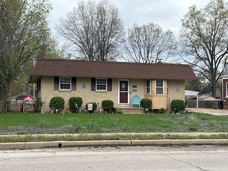 1307 East B Street Belleville, IL 62221, St. Clair County