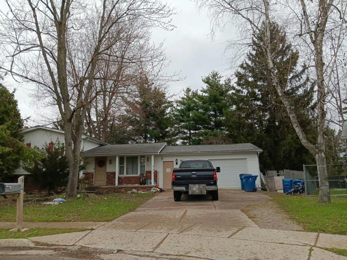 Murphy Ct, Linden, MI 48451 #1