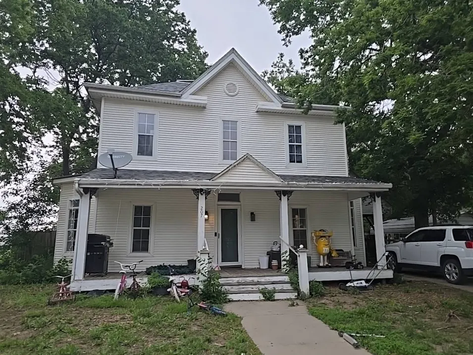 207 E 1st St Abilene, KS 67410, Dickinson County