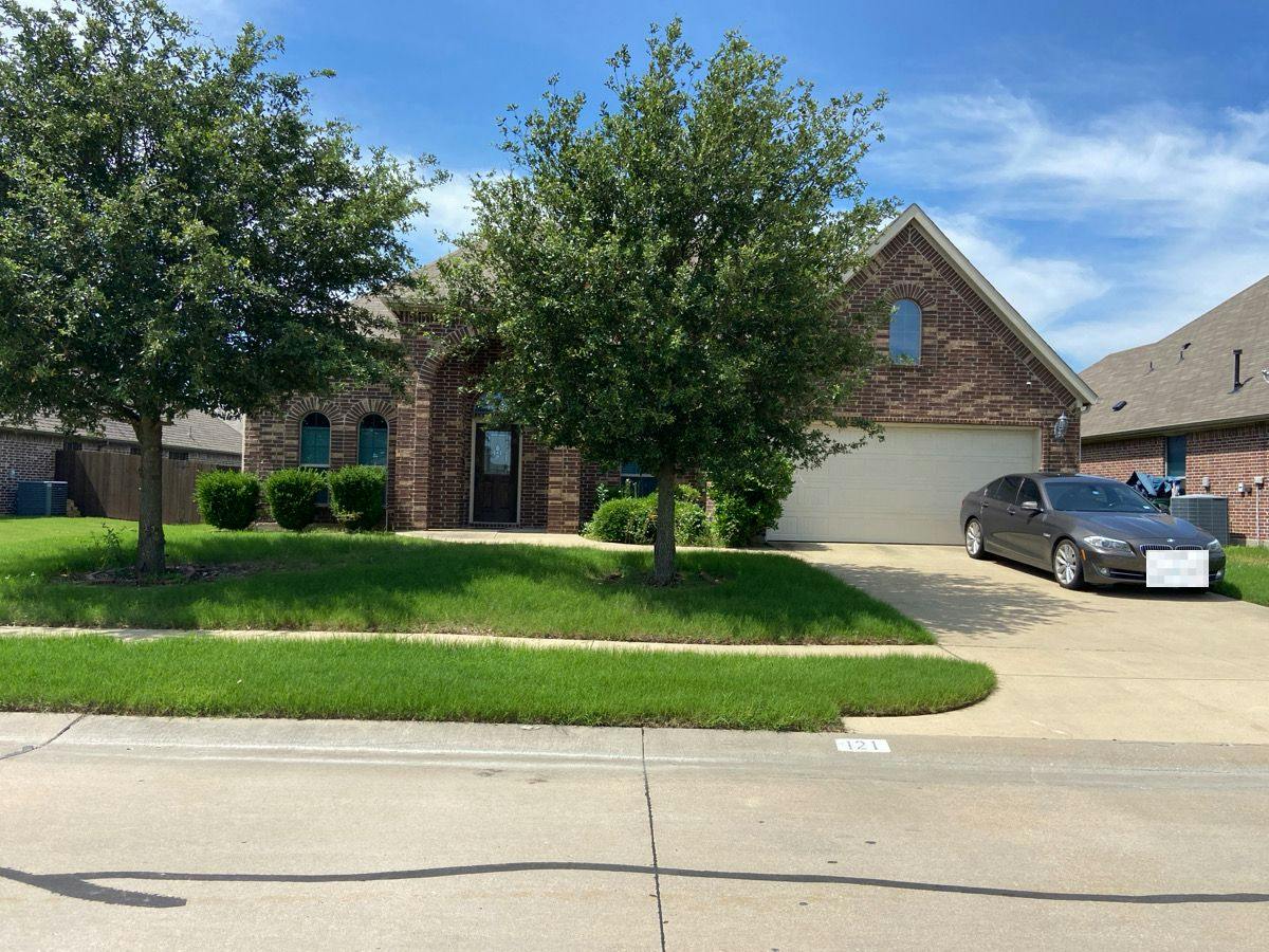 Stallion St, Waxahachie, TX 75165