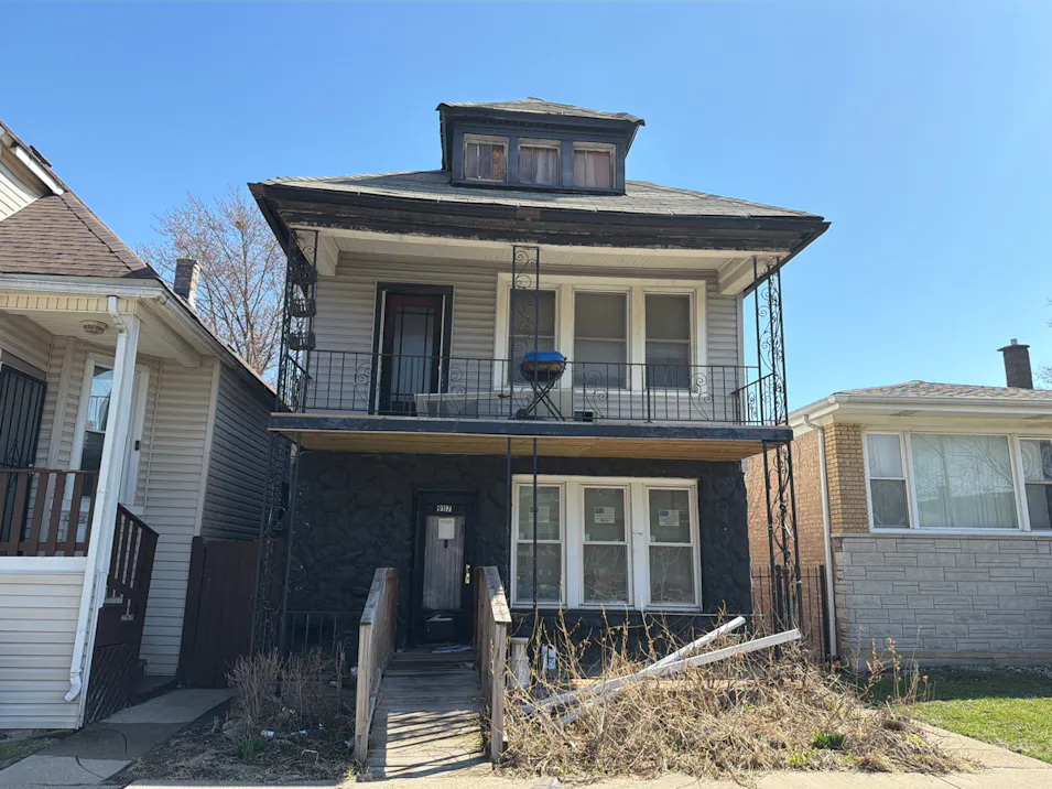 9117 S. Blackstone Ave. Chicago, IL 60619, Cook County