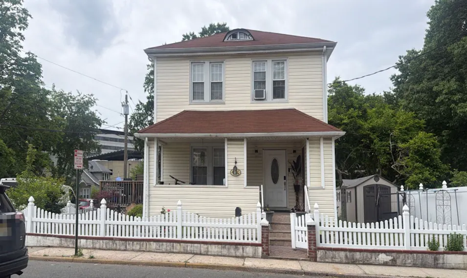 460 Glenwood Avenue Teaneck, NJ 07666, Bergen County