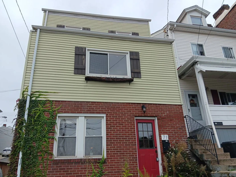71 Barry St