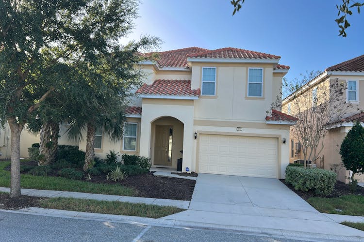 7012 Oakwood St Davenport, FL 33837, Polk County