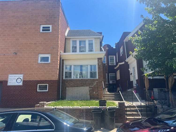 6733 N 16th Street Philadelphia, PA 19126, Philadelphia County