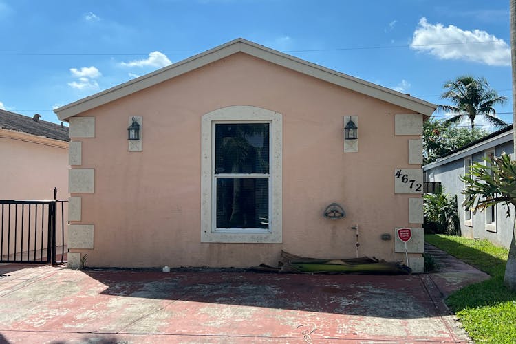 4672 Clemens St Lake Worth, FL 33463, Palm Beach County