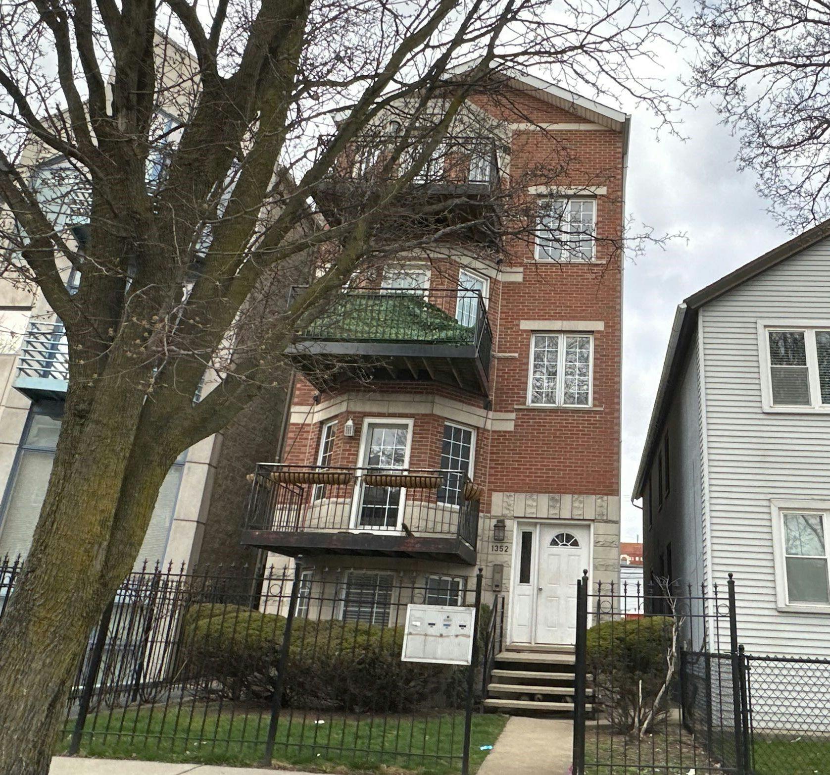 Hubbard St, Chicago, IL 60642