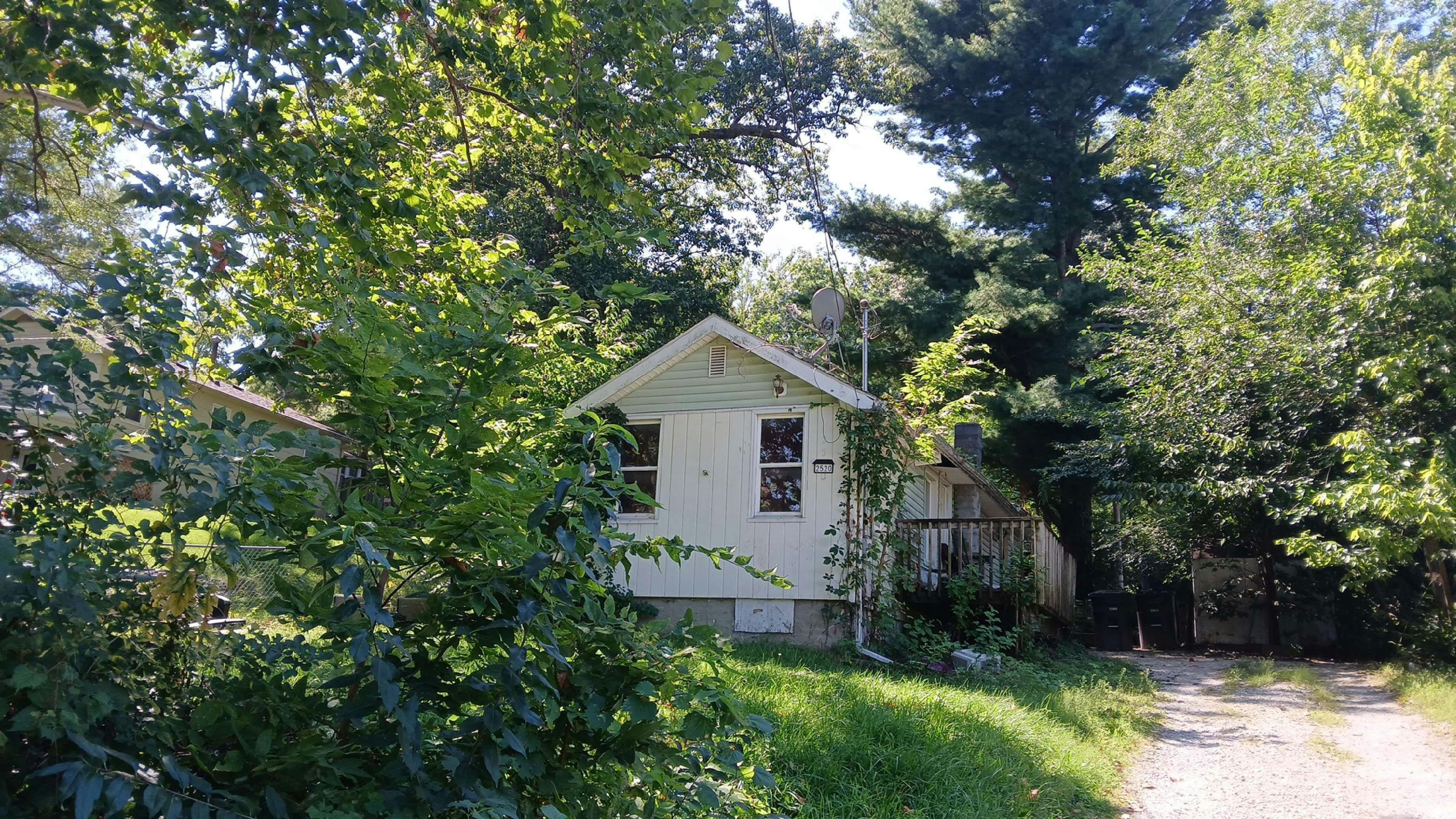 34th St, Des Moines, IA 50317 #1