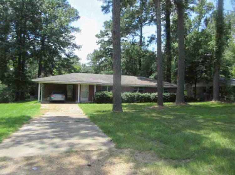 5937 Tall Pine Drive Ball, LA 71405, Rapides County