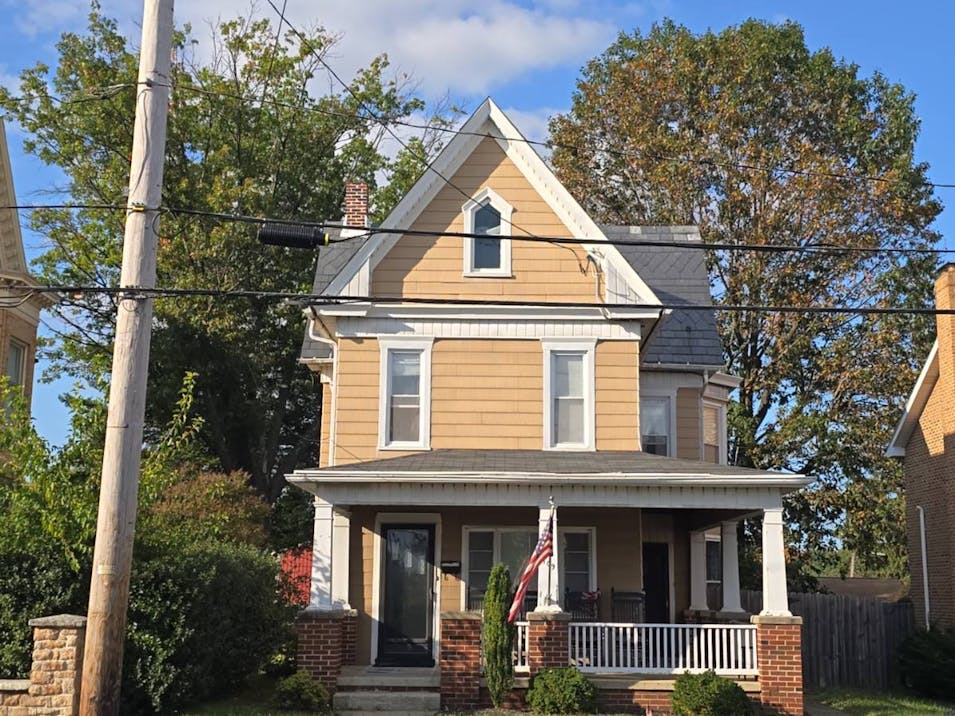 109 W Main St Dallastown, PA 17313, York County