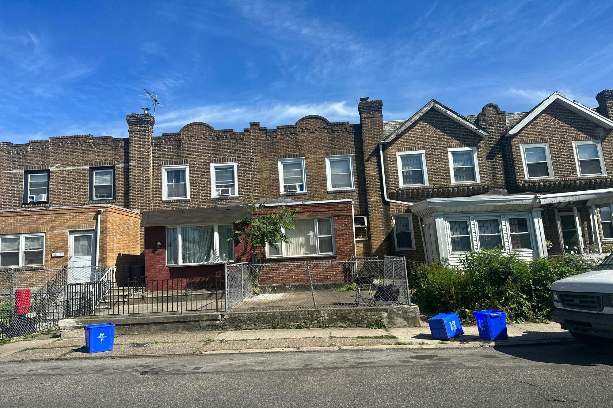 Dicks Ave, Philadelphia, PA 19142