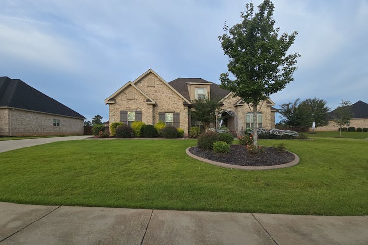 607 McCarley Downs Bonaire, GA 31005, Houston County