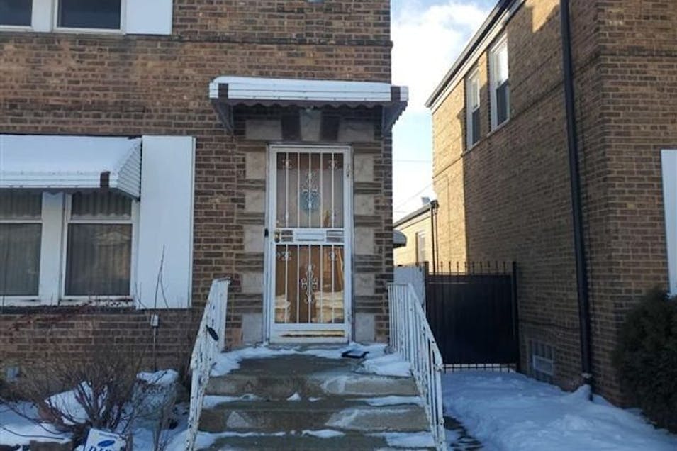 7926 S Artesian Ave Chicago, IL 60652, Cook County