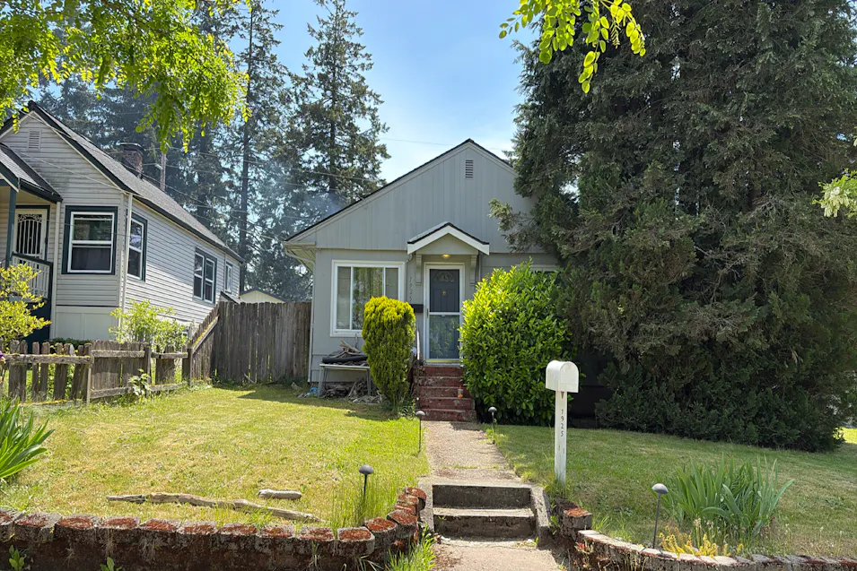 1925 Gregory Way Bremerton, WA 98337, Kitsap County