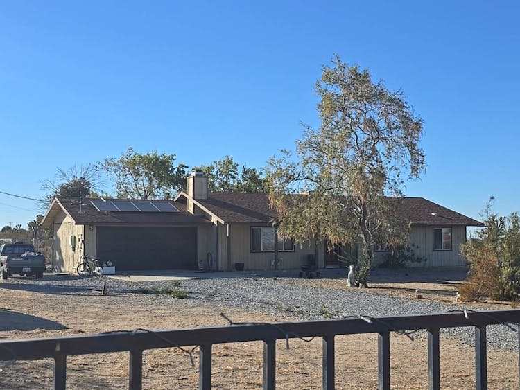 12780 Hacienda Road Phelan, CA 92371, San Bernardino County