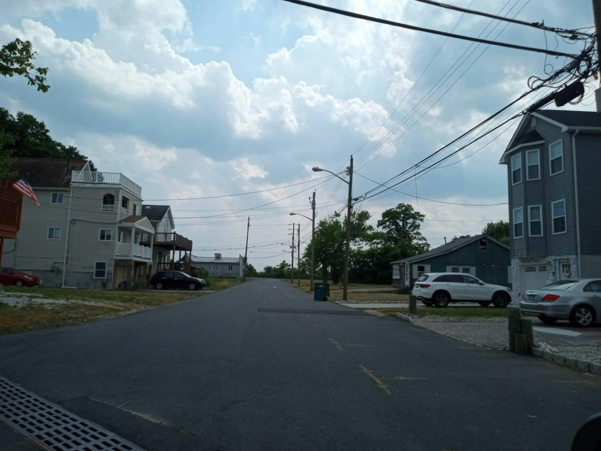 Cliffwood Way, South Amboy, NJ 08879