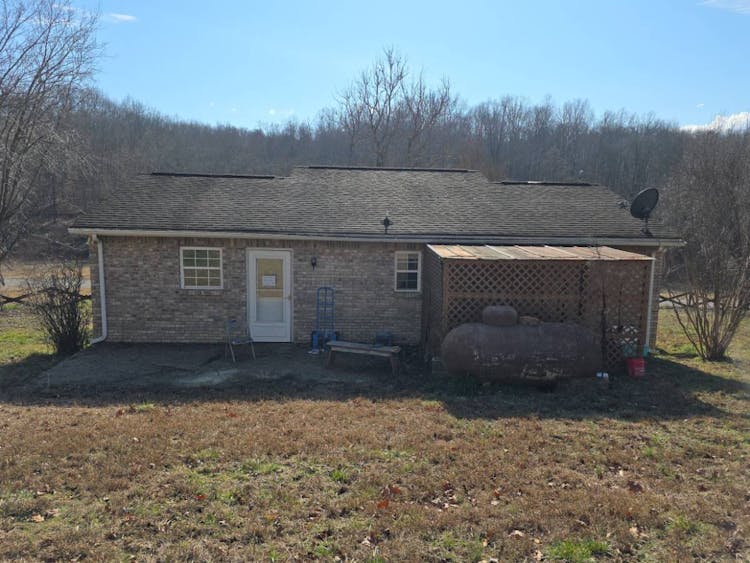 781 Norris Hollow Road Vanleer, TN 37181, Houston County