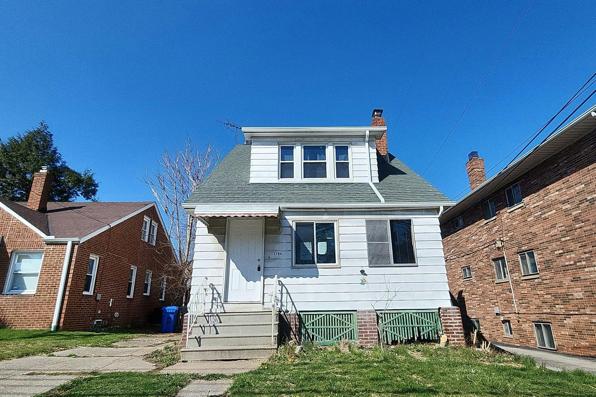 140th St, Cleveland, OH 44111 #1