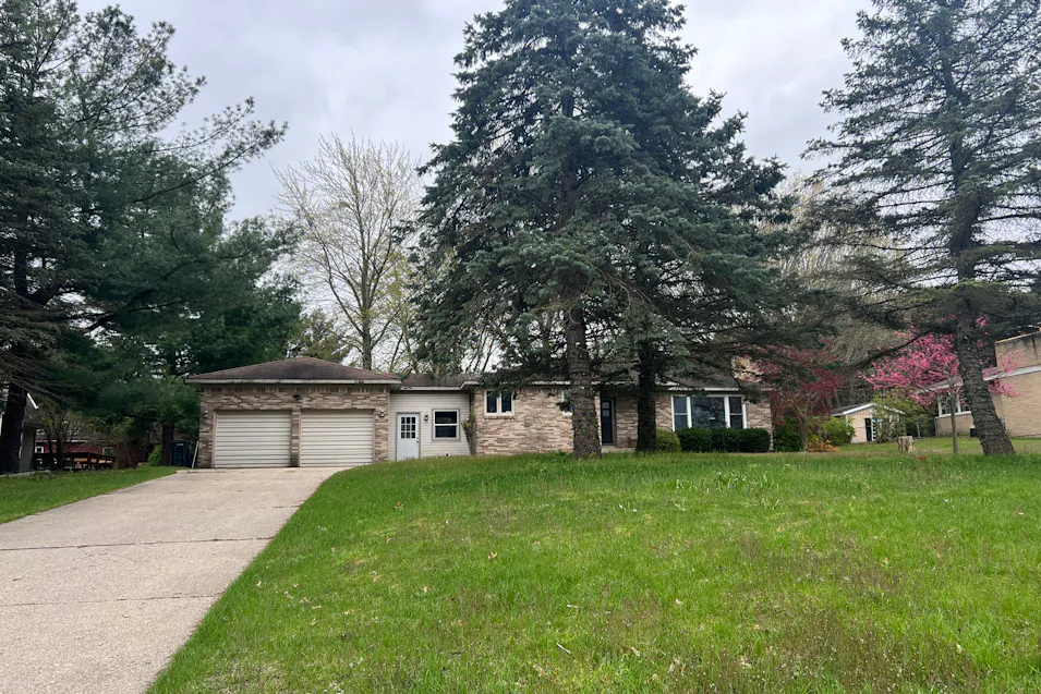 6724 68th St SE Caledonia, MI 49316, Kent County