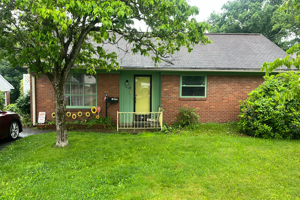 1928 Cardinal Ave Aliquippa, PA 15001, Beaver County