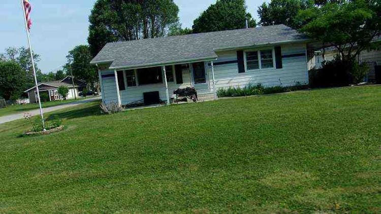 600 E Illinois St Greenup, IL 62428, Cumberland County