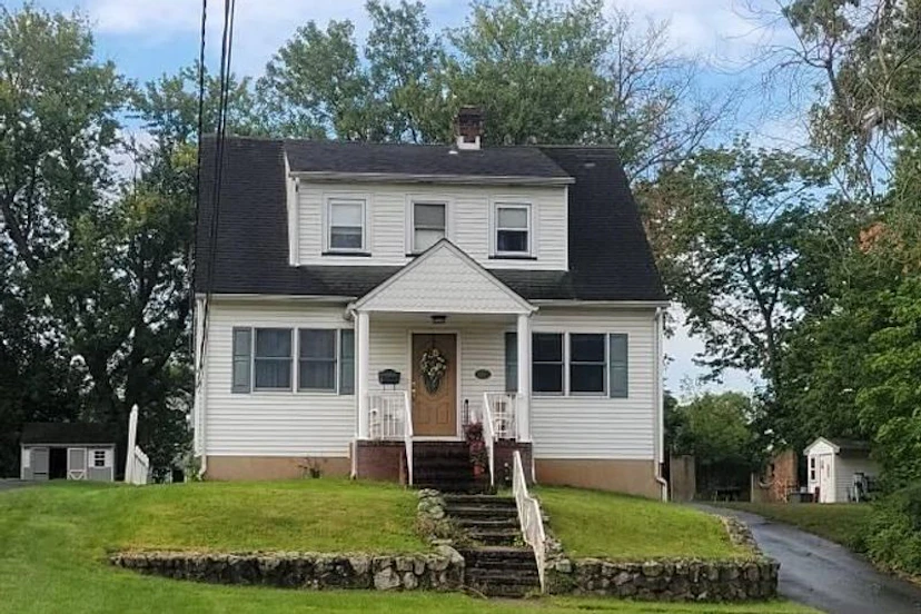 148 East Cliff Street