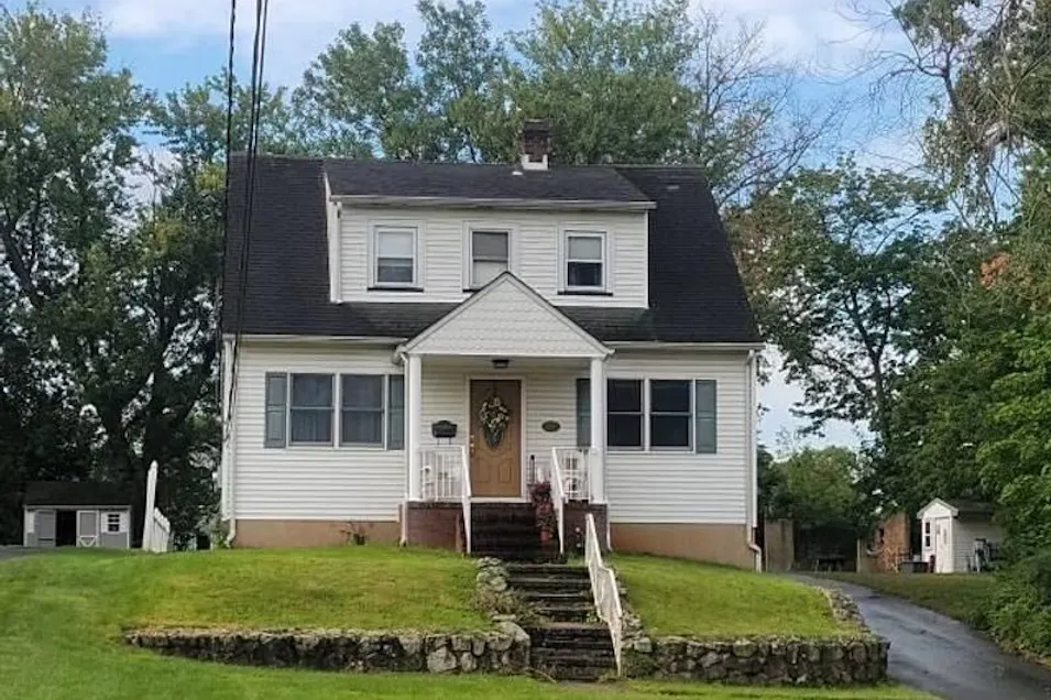 148 East Cliff Street Somerville, NJ 08876, Somerset County