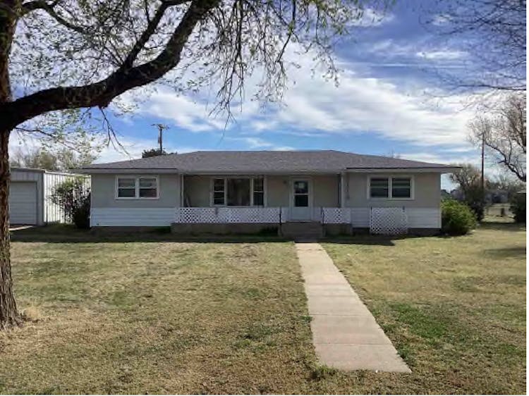 500 Ritchie Panhandle, TX 79068, Carson County