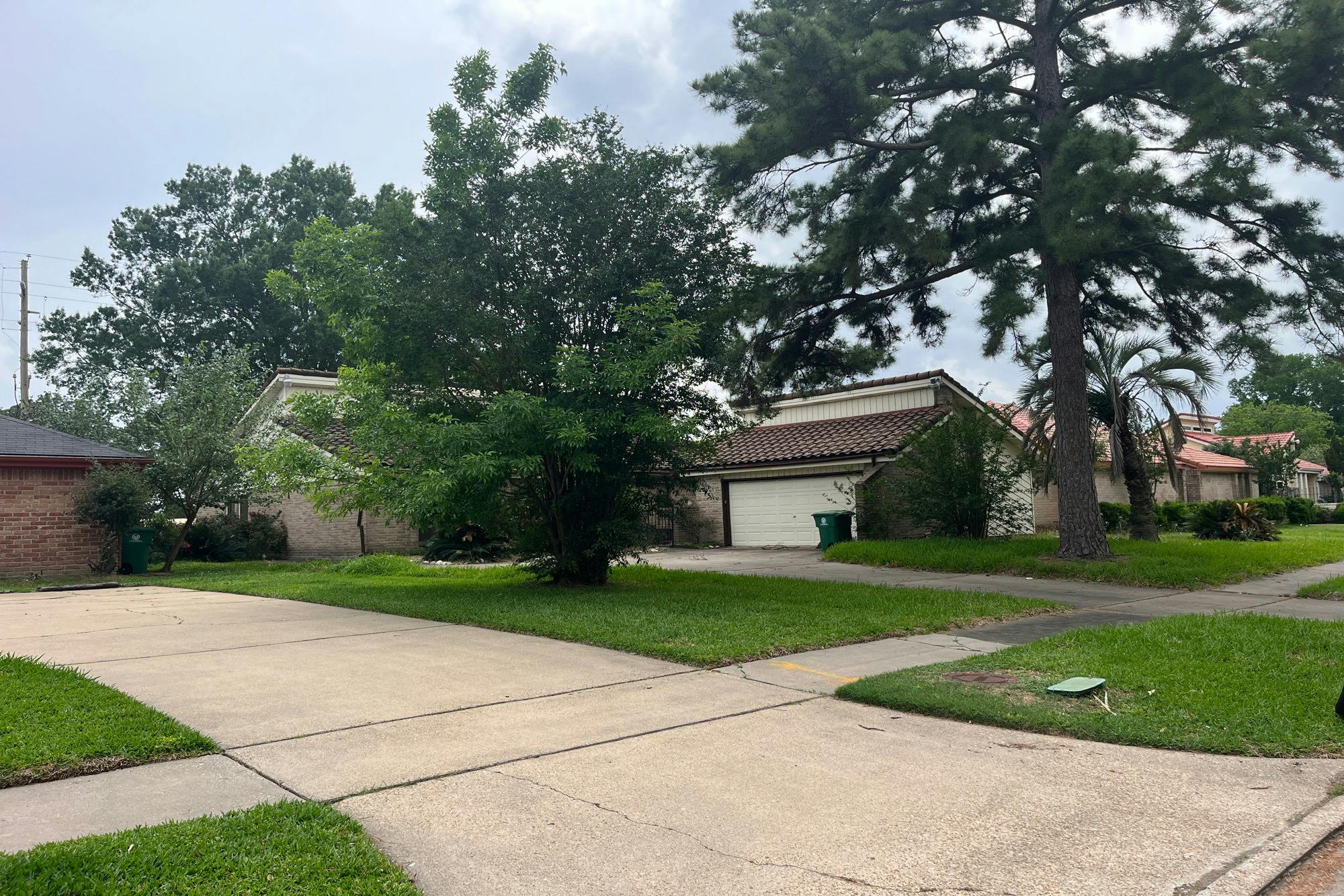 Donwhite Ln, Houston, TX 77088 #1