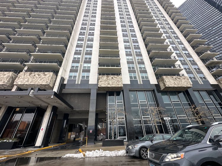 400 E Randolph St Unit 1002 Chicago, IL 60601, Cook County