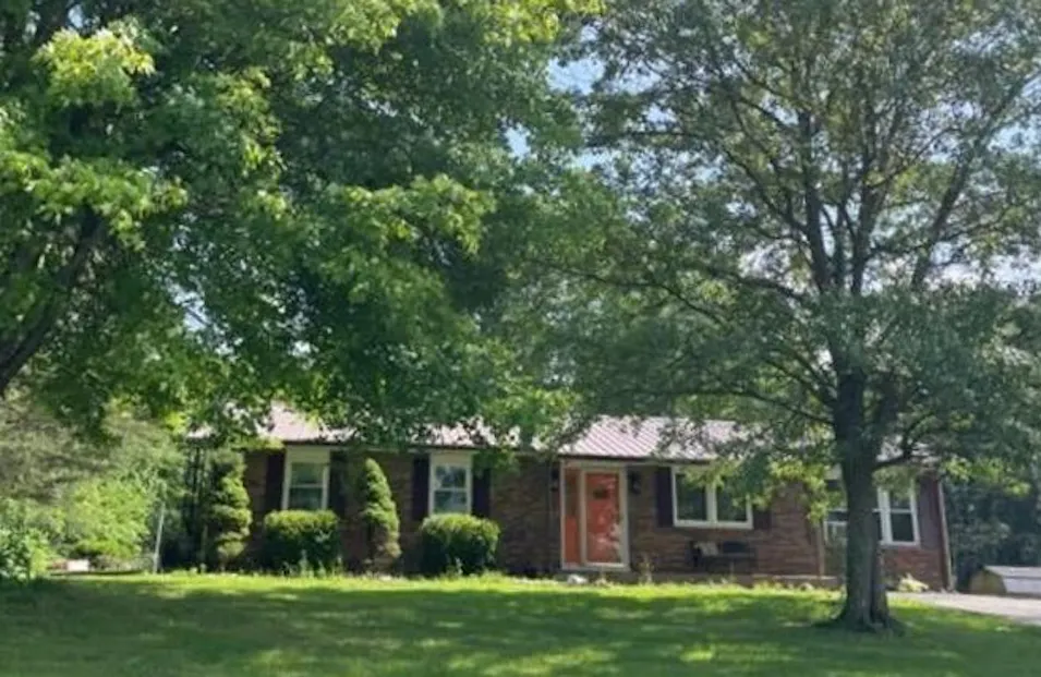 588e Marshfield Rd Scottsburg, IN 47170, Scott County