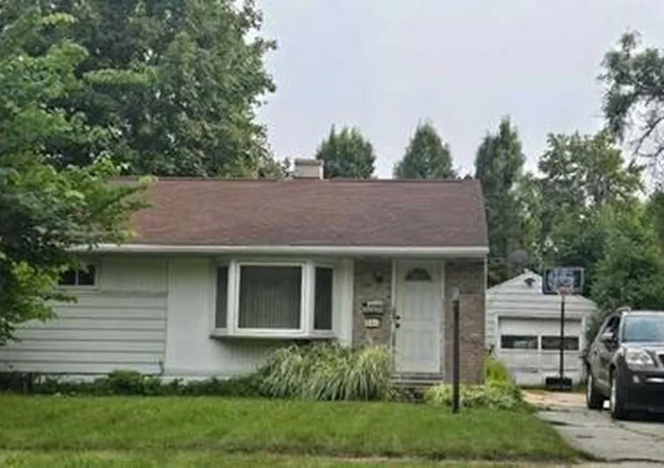 941 Nylon Street Saginaw, MI 48604, Saginaw County